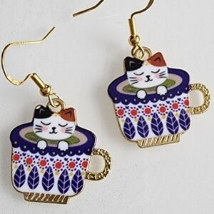 CALICO Coffee Cup Cat Earrings Just Stunning ADORABLE Gold Purple Pink EO